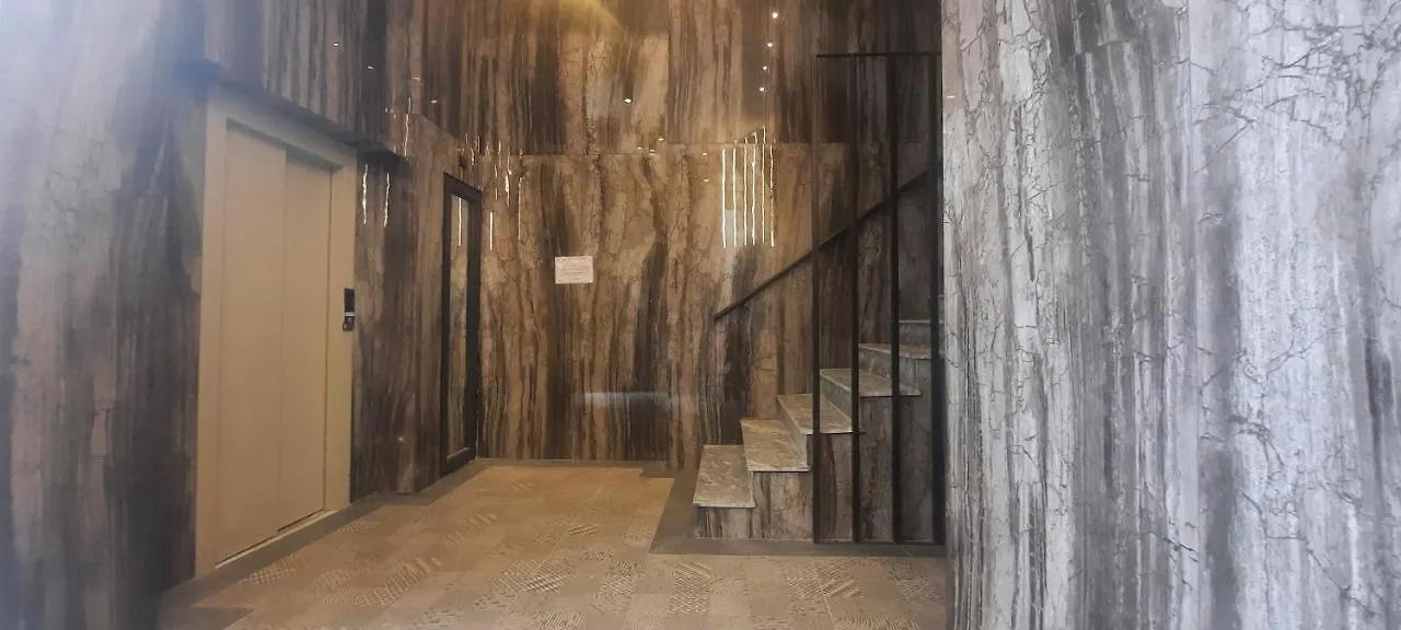 Flower Apartment Free Private Parking Tirana 0*,