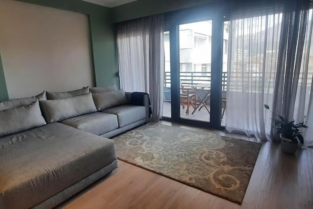 Flower Apartment Free Private Parking Tirana