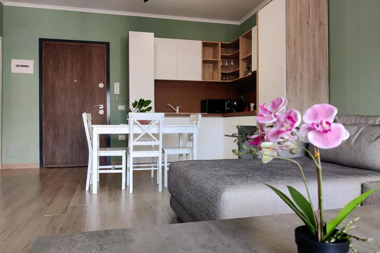 Flower Apartment Free Private Parking Tirana
